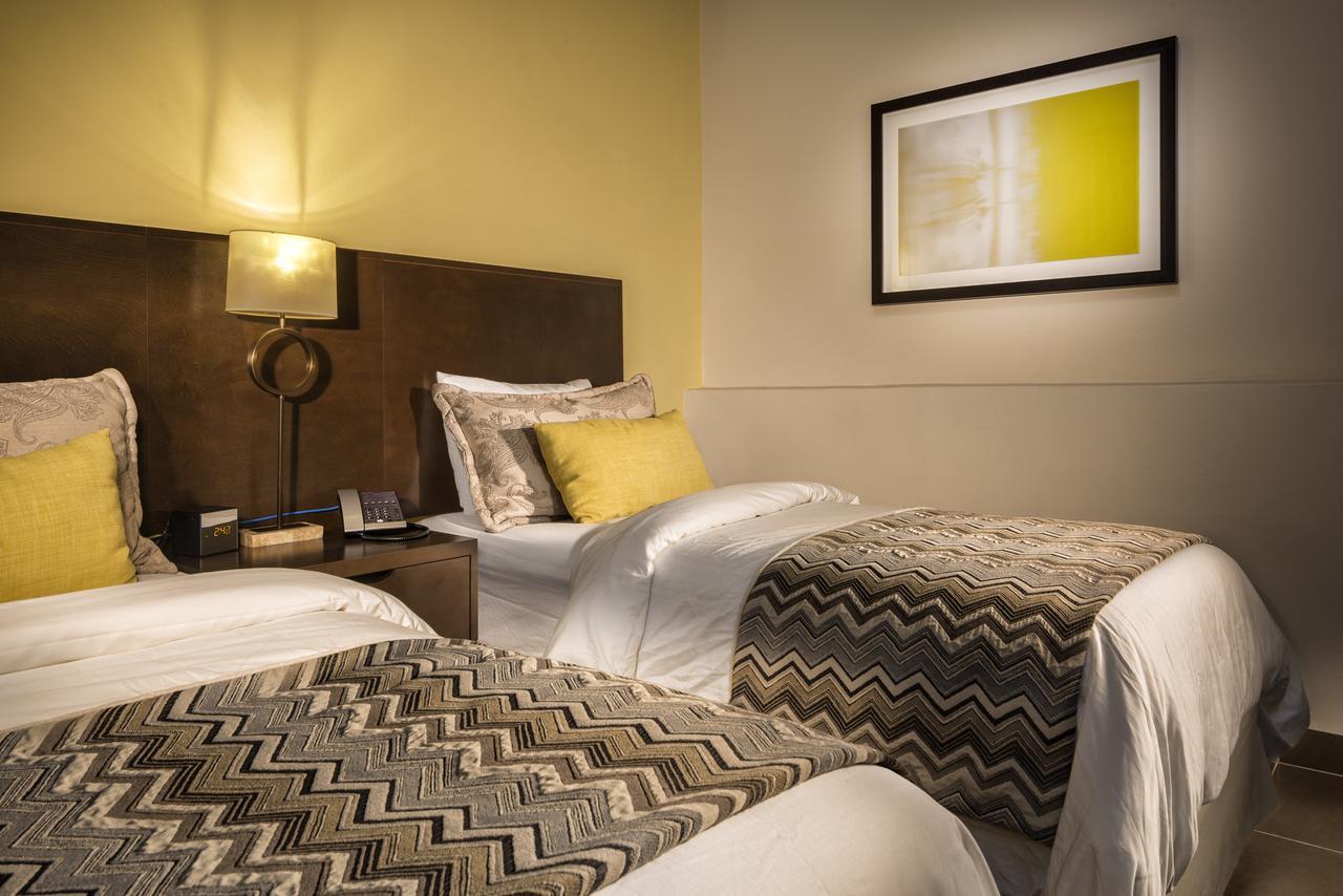 Decanter Hotel 3*