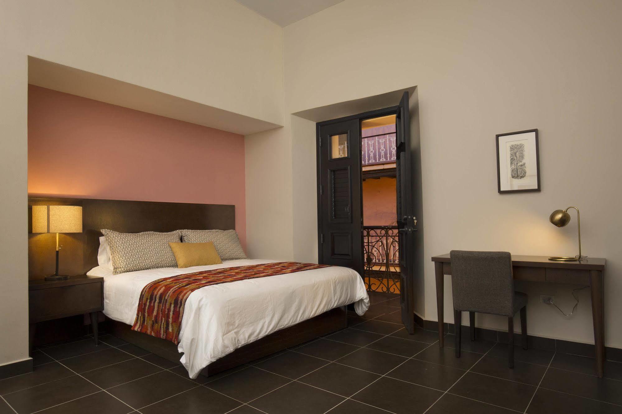 Hotel Decanter 3*